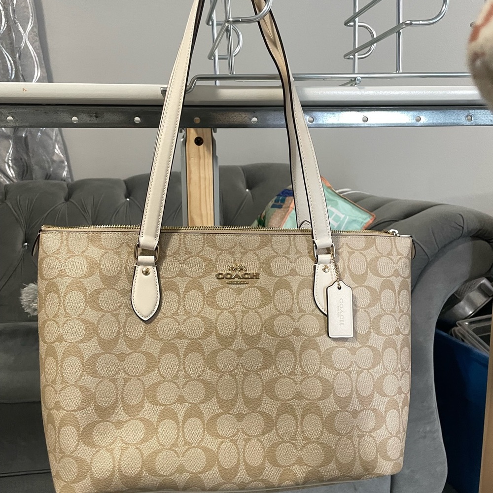 NWT Coach bag